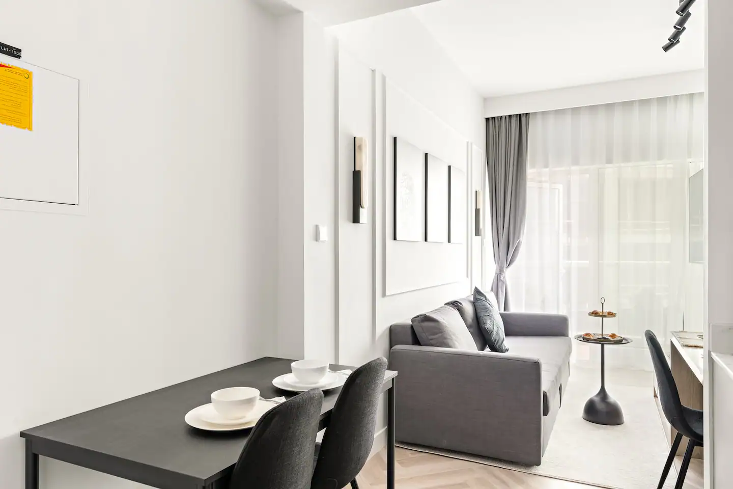 Central Downtown Studio by Burj Khalifa & Mall, photo 6